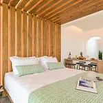 Naxos Pantheon Luxury 아파트 Agkidia