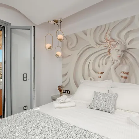 Naxos Pantheon Luxury Αγγίδια