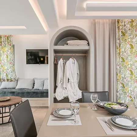 Naxos Pantheon Luxury Апартаменты