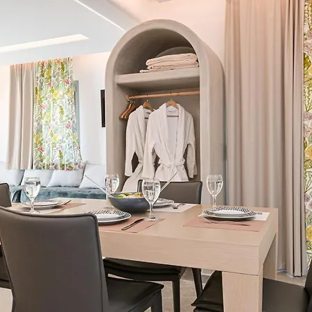 Naxos Pantheon Luxury Апартаменты